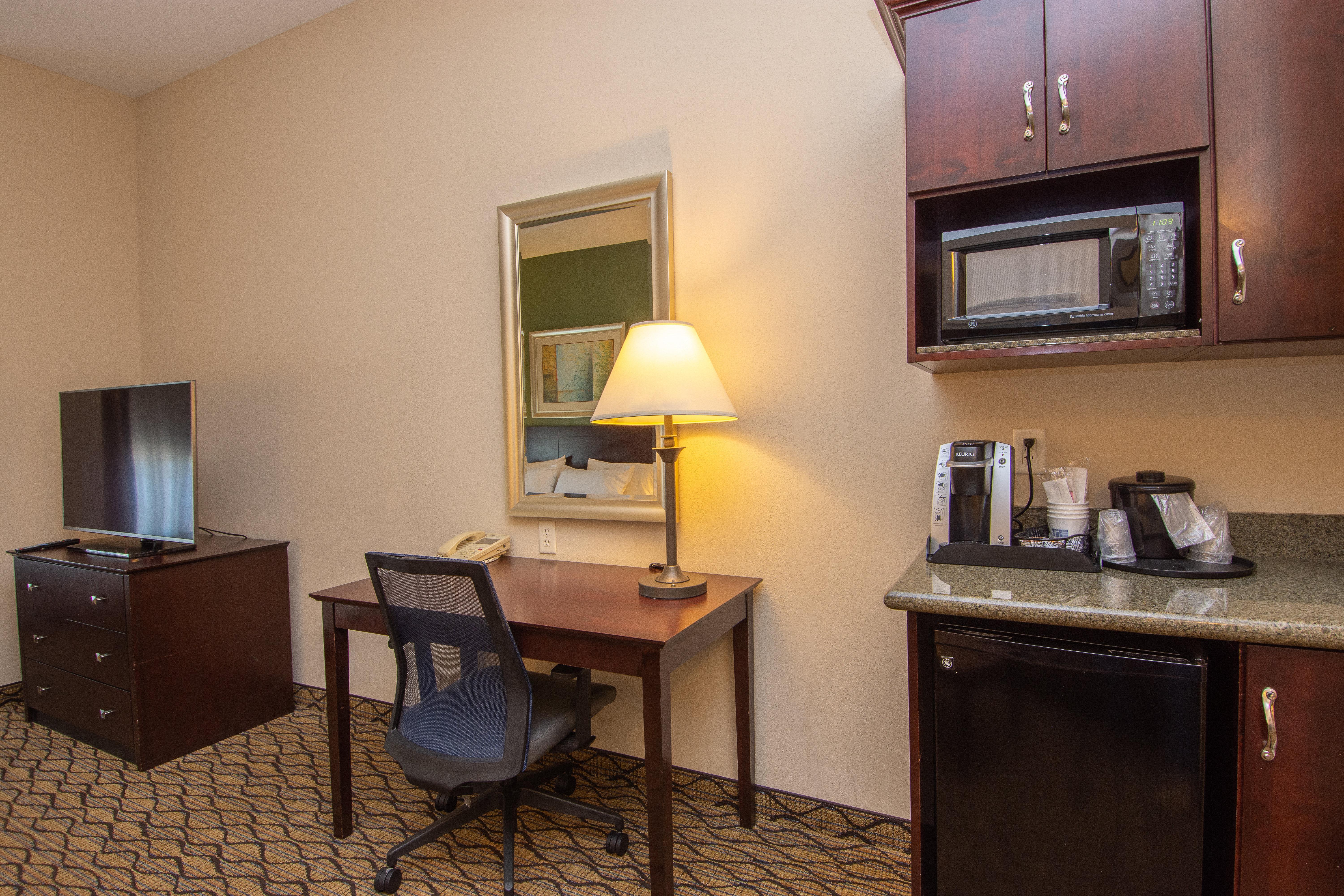 Holiday Inn Express And Suites Springfield Medical District By Ihg Екстериор снимка