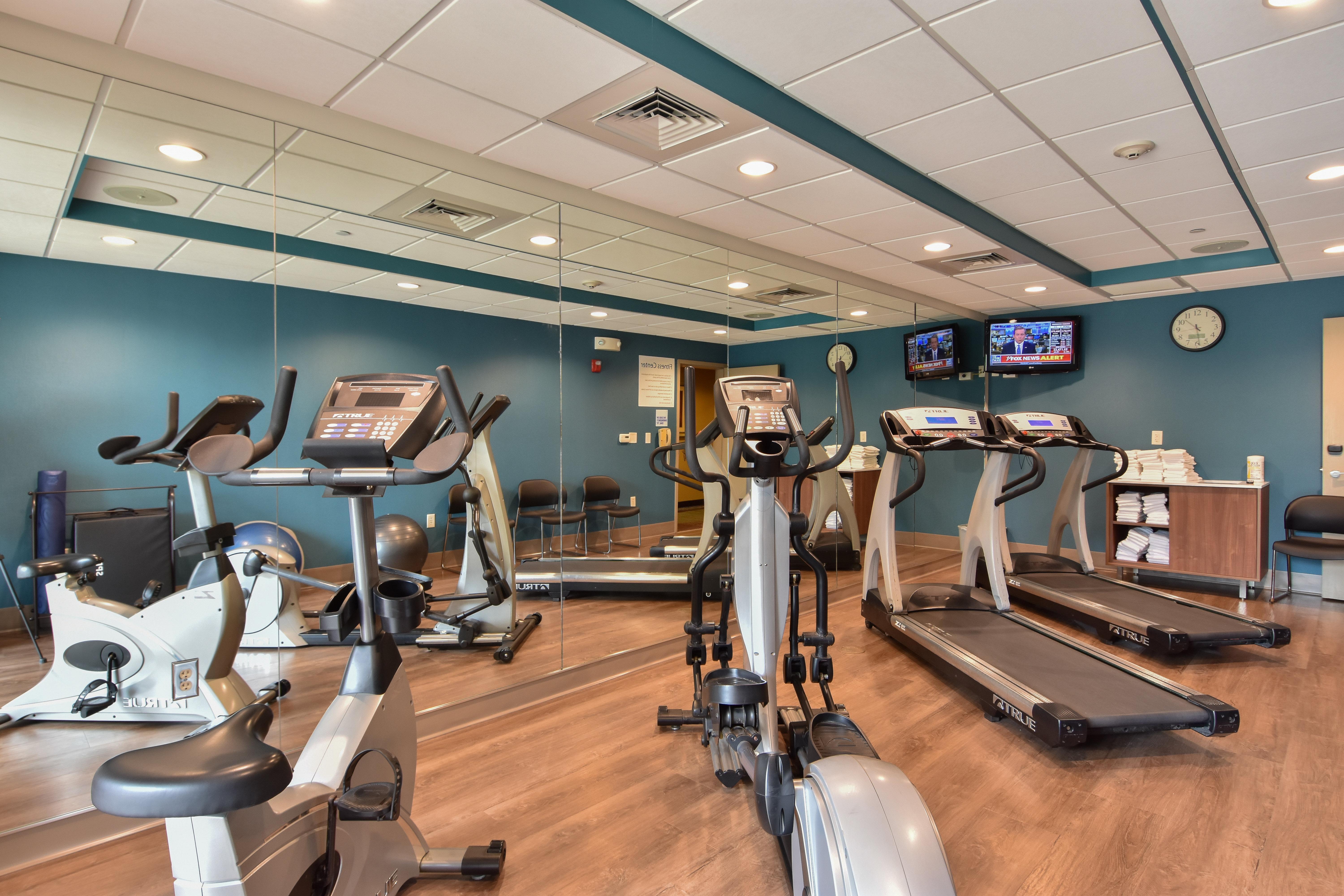 Holiday Inn Express And Suites Springfield Medical District By Ihg Екстериор снимка