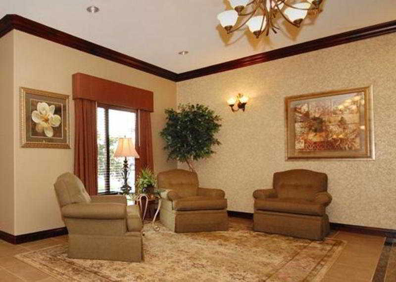 Holiday Inn Express And Suites Springfield Medical District By Ihg Интериор снимка